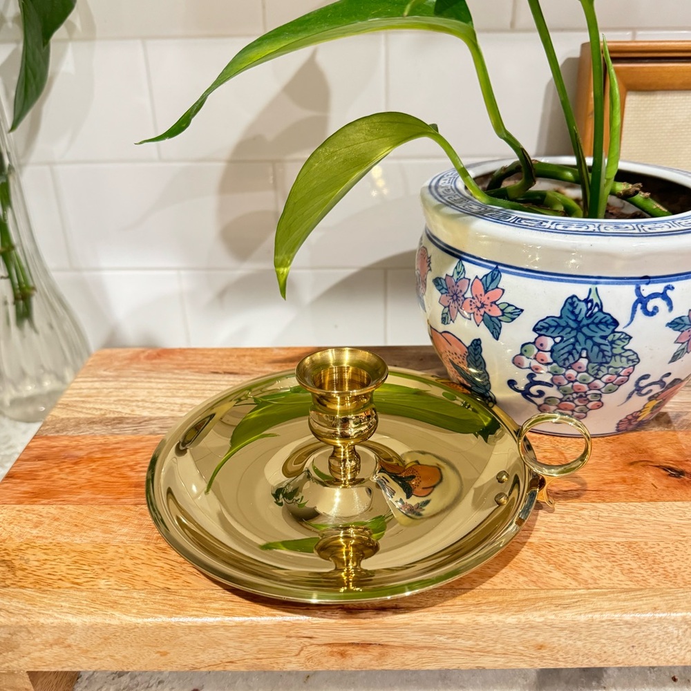 VINTAGE SOLID GOLD BRASS ROUND HANDLED CANDEL HOLDER